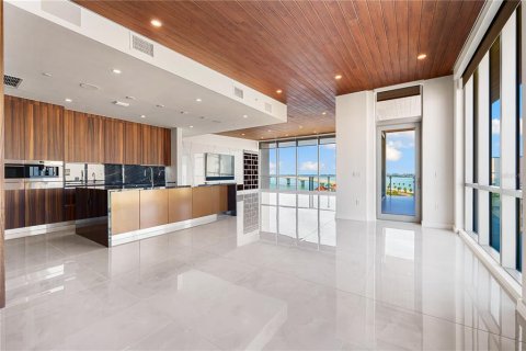 Condo in Sarasota, Florida, 4 bedrooms  № 2093138 - photo 20