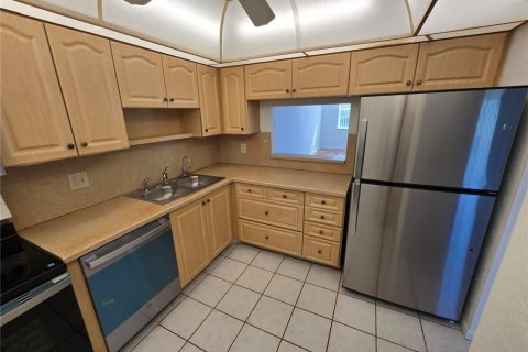 Купить кондоминиум в Маргит, Флорида 3 комнаты, 90.12м2, № 2153955 - фото 4