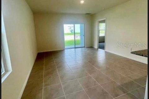Casa en alquiler en Davenport, Florida, 3 dormitorios, 140.84 m2 № 2094358 - foto 14