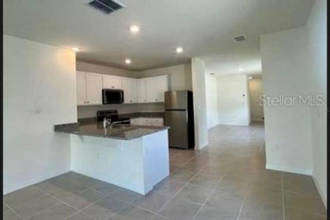 Casa en alquiler en Davenport, Florida, 3 dormitorios, 140.84 m2 № 2094358 - foto 12