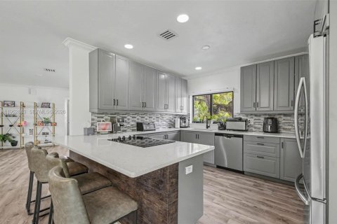 Casa en venta en Palmetto Bay, Florida, 3 dormitorios, 172.71 m2 № 2008504 - foto 6