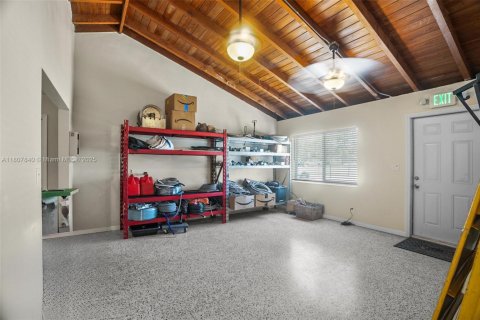 Propiedad comercial en venta en Greenacres, Florida № 1864869 - foto 10