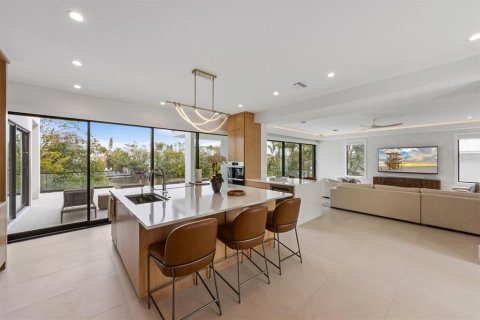 Villa ou maison à vendre à Holmes Beach, Floride: 4 chambres, 335.66 m2 № 2143550 - photo 8