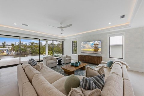 Villa ou maison à vendre à Holmes Beach, Floride: 4 chambres, 335.66 m2 № 2143550 - photo 12