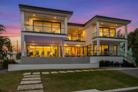 Villa ou maison à vendre à Holmes Beach, Floride: 4 chambres, 335.66 m2 № 2143550 - photo 3