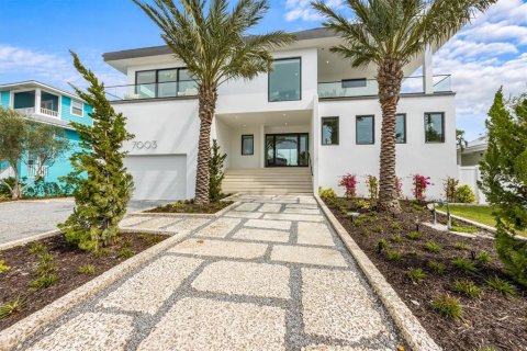 Villa ou maison à vendre à Holmes Beach, Floride: 4 chambres, 335.66 m2 № 2143550 - photo 6