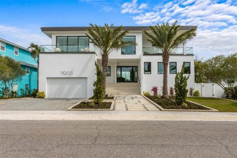 Villa ou maison à vendre à Holmes Beach, Floride: 4 chambres, 335.66 m2 № 2143550 - photo 2
