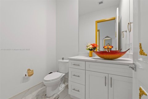 Villa ou maison à vendre à Davie, Floride: 5 chambres, 381.46 m2 № 1937646 - photo 23
