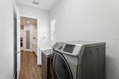 Casa en venta en Davenport, Florida, 4 dormitorios, 249.07 m2 № 1899009 - foto 25