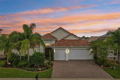 Casa en venta en Davenport, Florida, 4 dormitorios, 249.07 m2 № 1899009 - foto 1
