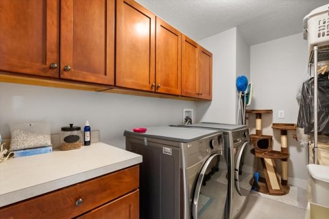 Casa en venta en Orlando, Florida, 4 dormitorios, 263.84 m2 № 2216316 - foto 18