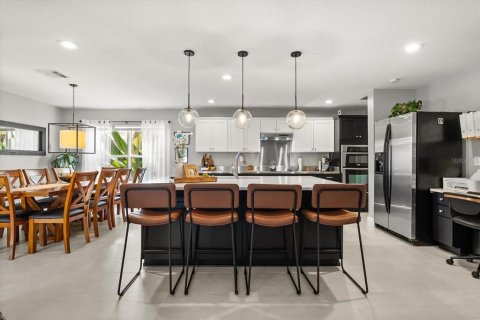 Casa en venta en Orlando, Florida, 4 dormitorios, 263.84 m2 № 2216316 - foto 12