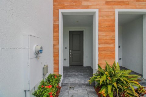 Touwnhouse à vendre à Homestead, Floride: 3 chambres, 142.14 m2 № 1825613 - photo 22