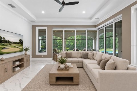House in Lutz, Florida 4 bedrooms, 667.22 sq.m. № 2409969 - photo 21