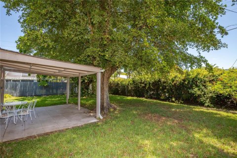 House in Hallandale Beach, Florida 3 bedrooms, 121.14 sq.m. № 1781786 - photo 28