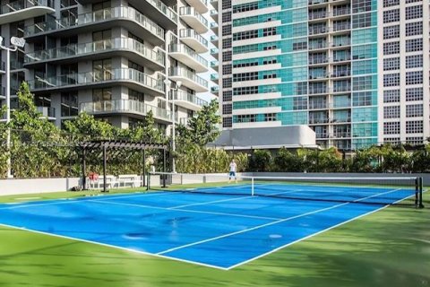 Condo in Miami, Florida, 1 bedroom  № 1994561 - photo 12