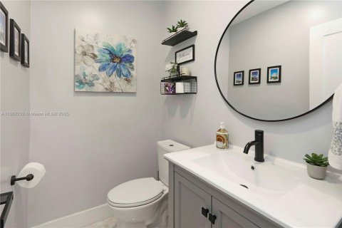 Casa en venta en Miami, Florida, 3 dormitorios, 160.81 m2 № 1969495 - foto 18