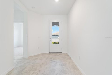 House in Port Charlotte, Florida 3 bedrooms, 205.96 sq.m. № 1802405 - photo 4