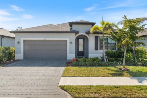 House in Port Charlotte, Florida 3 bedrooms, 205.96 sq.m. № 1802405 - photo 1