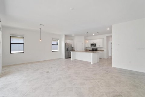 House in Port Charlotte, Florida 3 bedrooms, 205.96 sq.m. № 1802405 - photo 6