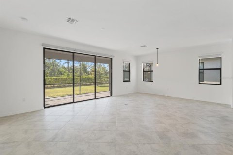 House in Port Charlotte, Florida 3 bedrooms, 205.96 sq.m. № 1802405 - photo 7