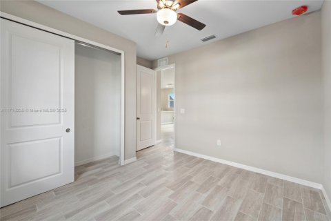 Casa en venta en Lehigh Acres, Florida, 3 dormitorios № 1764176 - foto 20