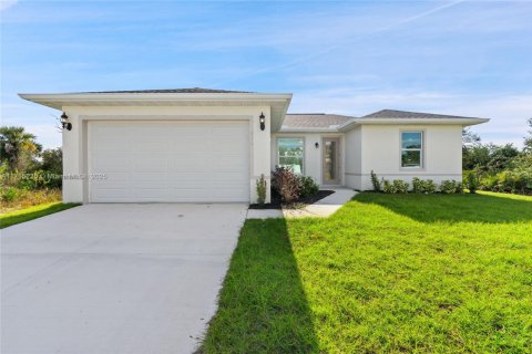 Casa en venta en Lehigh Acres, Florida, 3 dormitorios № 1764176 - foto 1