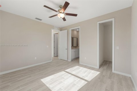 Casa en venta en Lehigh Acres, Florida, 3 dormitorios № 1764176 - foto 14