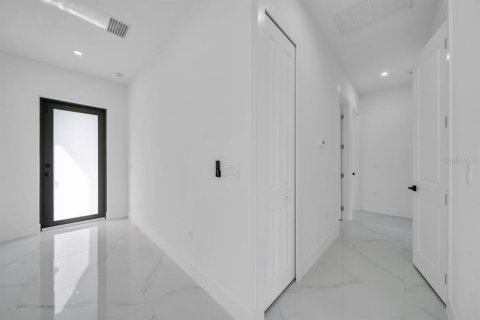 Casa en venta en Lehigh Acres, Florida, 3 dormitorios, 98.2 m2 № 2166655 - foto 14