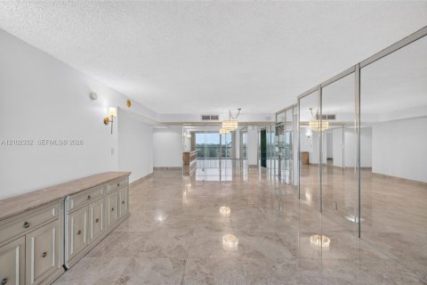 Copropriété à vendre à Miami Beach, Floride: 2 chambres, 152.82 m2 № 2406070 - photo 3