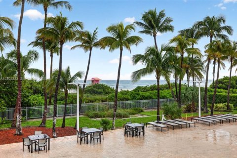 Copropriété à vendre à Miami Beach, Floride: 2 chambres, 152.82 m2 № 2406070 - photo 18