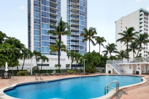 Copropriété à vendre à Miami Beach, Floride: 2 chambres, 152.82 m2 № 2406070 - photo 17