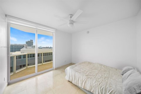 Condominio en alquiler en Miami Beach, Florida, 3 dormitorios, 183.95 m2 № 2013515 - foto 25