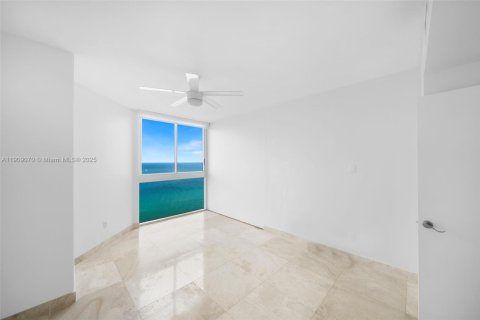 Condominio en alquiler en Miami Beach, Florida, 3 dormitorios, 183.95 m2 № 2013515 - foto 20