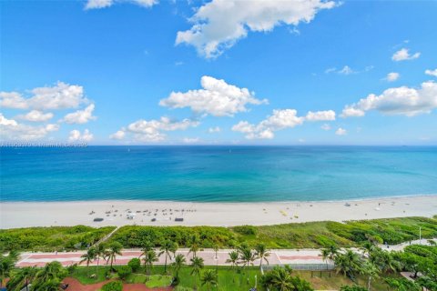 Condominio en alquiler en Miami Beach, Florida, 3 dormitorios, 183.95 m2 № 2013515 - foto 18