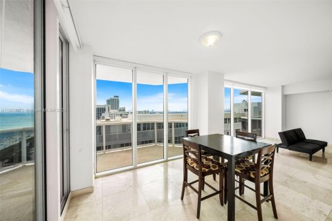 Condominio en alquiler en Miami Beach, Florida, 3 dormitorios, 183.95 m2 № 2013515 - foto 8