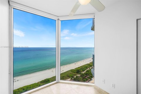 Condominio en alquiler en Miami Beach, Florida, 3 dormitorios, 183.95 m2 № 2013515 - foto 14