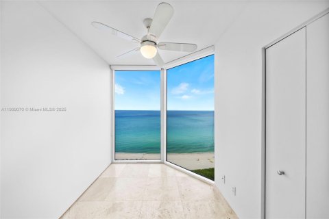 Condominio en alquiler en Miami Beach, Florida, 3 dormitorios, 183.95 m2 № 2013515 - foto 13
