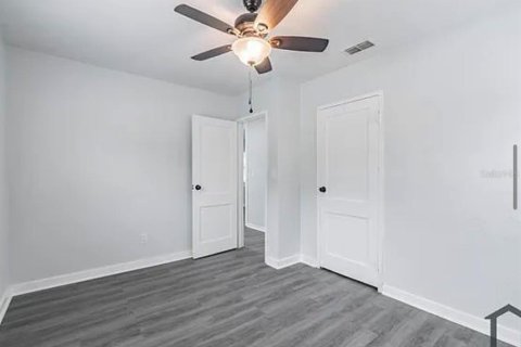 Villa ou maison à louer à Tampa, Floride: 4 chambres, 159.42 m2 № 2208308 - photo 9