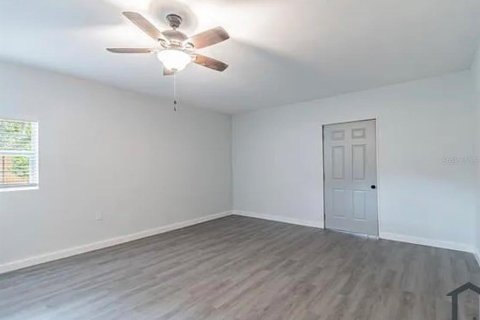 Villa ou maison à louer à Tampa, Floride: 4 chambres, 159.42 m2 № 2208308 - photo 17