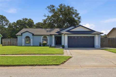 Villa ou maison à Clermont, Floride 3 chambres, 142.23 m2 № 2208187