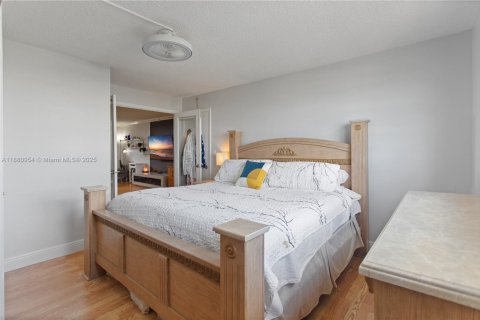 Condominio en venta en Hollywood, Florida, 1 dormitorio, 78.97 m2 № 1922122 - foto 17