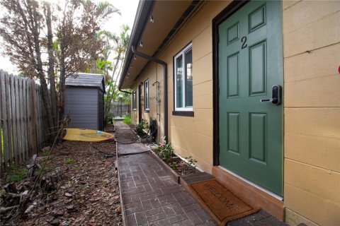 Propiedad comercial en venta en Treasure Island, Florida, 4 dormitorios, 157.93 m2 № 2151389 - foto 13
