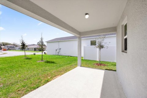 House in Lakeland, Florida 4 bedrooms, 152.08 sq.m. № 1198295 - photo 16