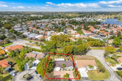 Купить виллу или дом в Майами, Флорида 4 спальни, 164.99м2, № 1986298 - фото 30