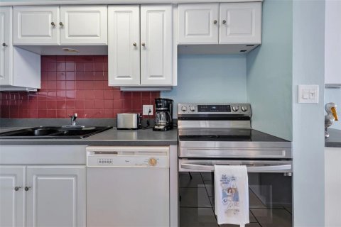 Copropriété à louer à Punta Gorda, Floride: 2 chambres, 91.79 m2 № 1191484 - photo 14