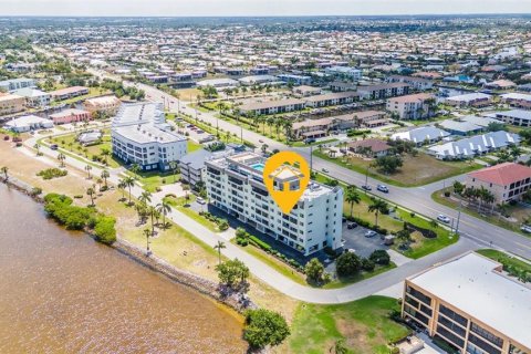 Copropriété à louer à Punta Gorda, Floride: 2 chambres, 91.79 m2 № 1191484 - photo 4