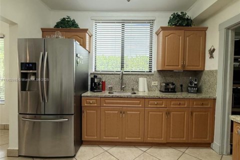 Купить виллу или дом в Майами, Флорида 6 спален, 241.08м2, № 1955504 - фото 28