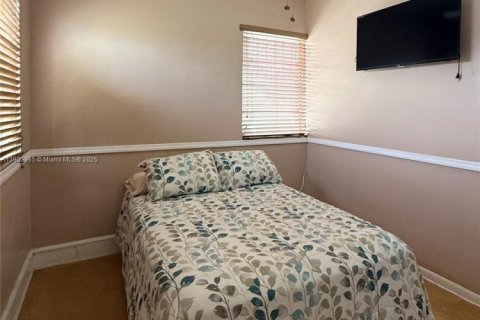 Купить виллу или дом в Майами, Флорида 6 спален, 241.08м2, № 1955504 - фото 22