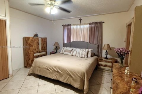 Купить виллу или дом в Майами, Флорида 6 спален, 241.08м2, № 1955504 - фото 13